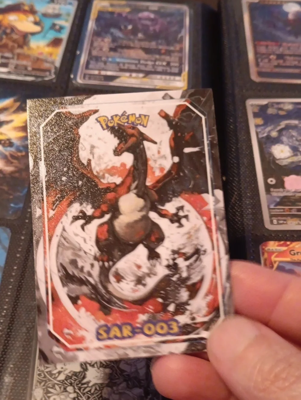 Pokémon Charizard Artwork Card - SAR-003 Red & Black